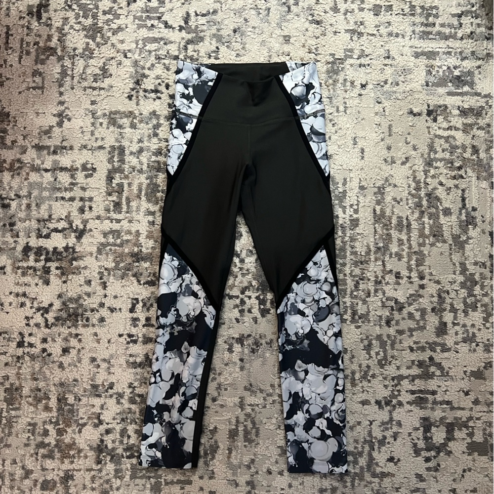 Under Armour Black Compression‎ Leggings